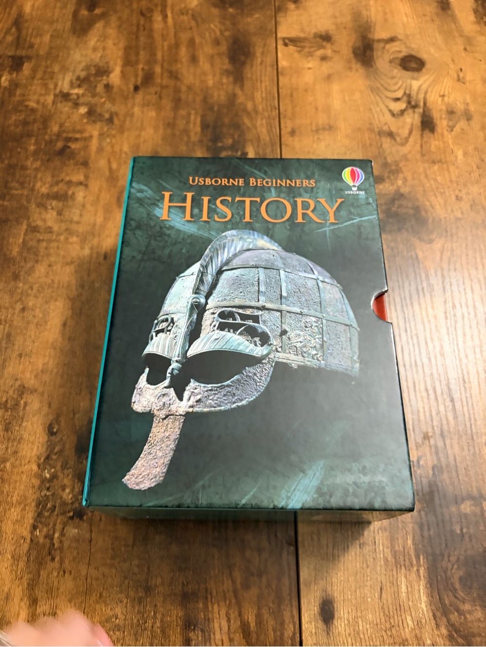 Usborne Beginners History Book Set – 8 Books in Storage Box